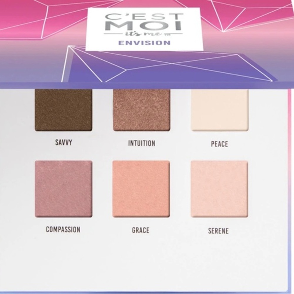 C'EST MOI-is mei, ENVISION Eyeshadow Palette, NWT